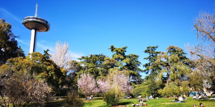 Faro de Moncloa