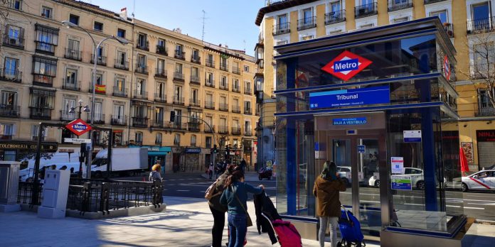 Metro Tribunal tras las obras