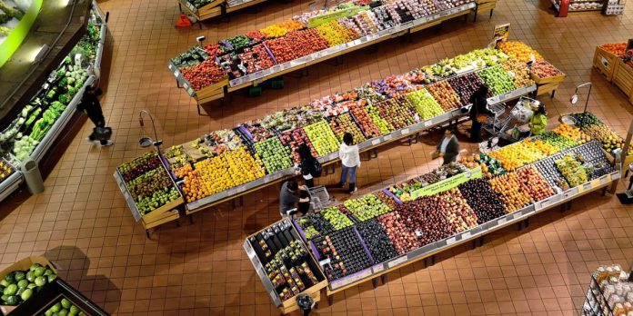 supermercados abren puente pilar madrid