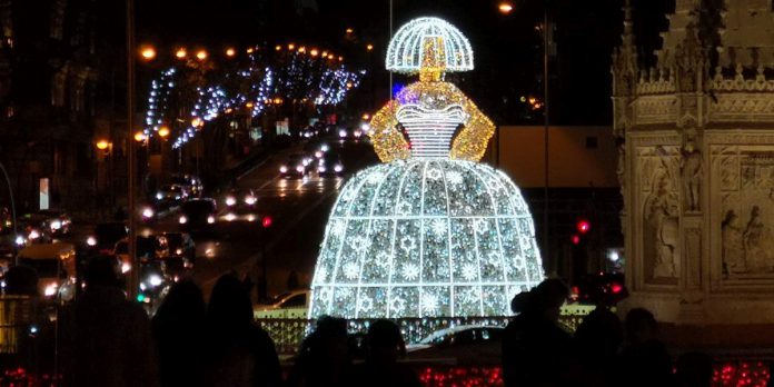 vuelve menina gigante navidad madrid 2021