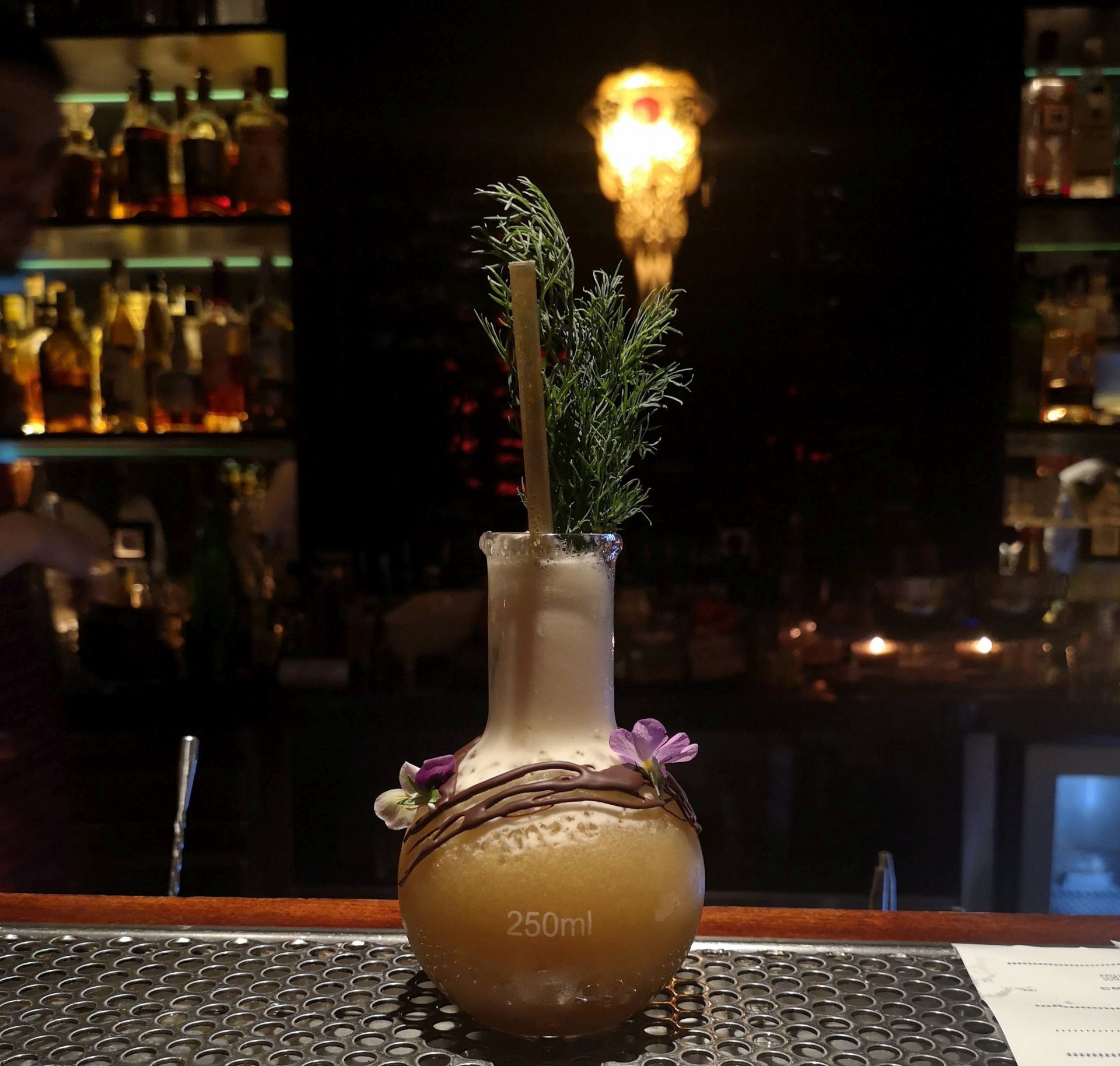 Mejores coctelerías de Madrid Salmon Guru 1862 Dry Bar Savas Bar