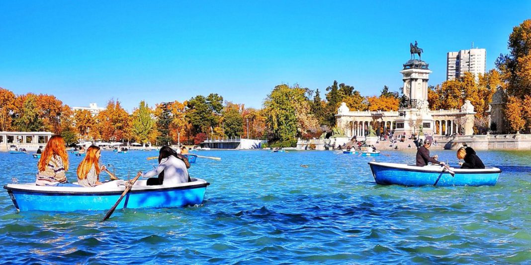 Barcas Parque del Retiro 2022 Horarios Precios