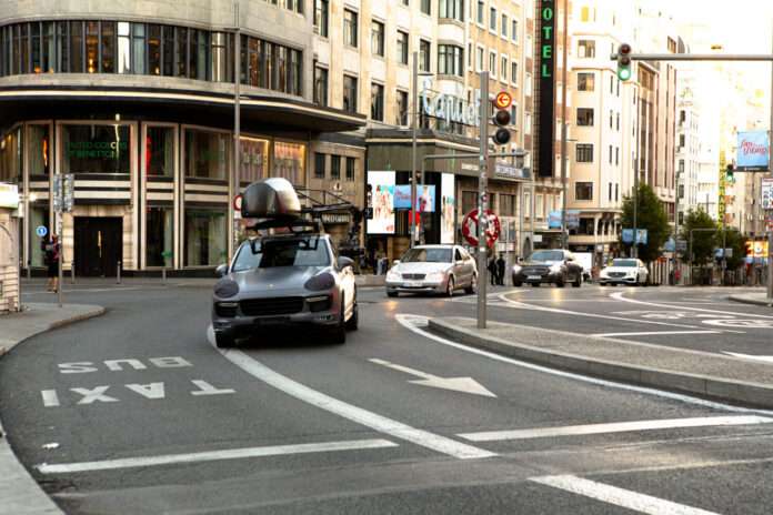 Anuncio-Mercedes-Benz-1500x1000